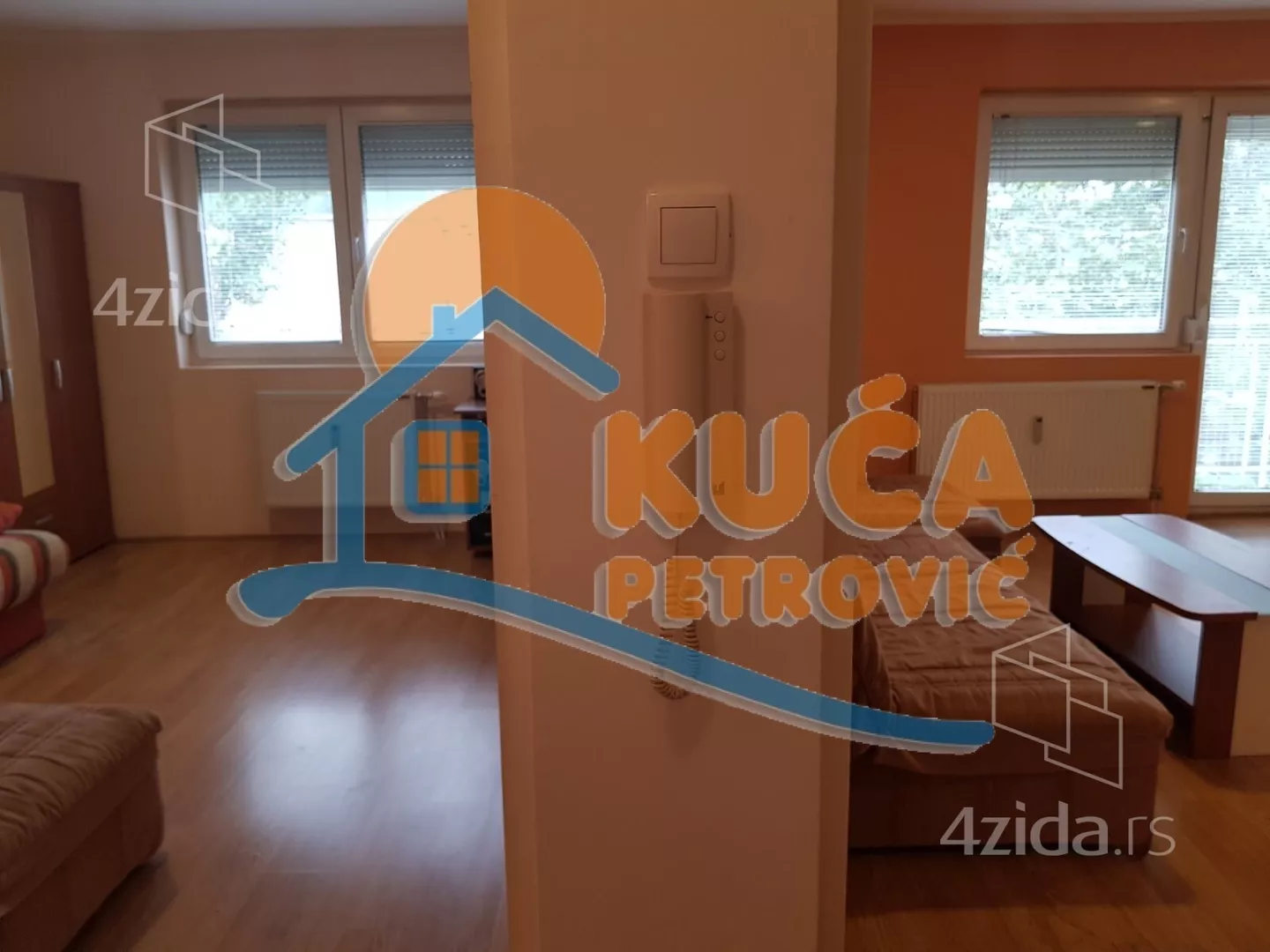 Jednoiposoban stan | 4zida