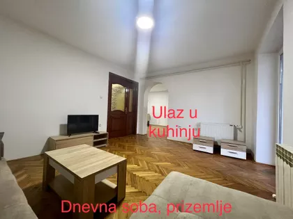 Džona Frotingama 17 | 4zida.rs