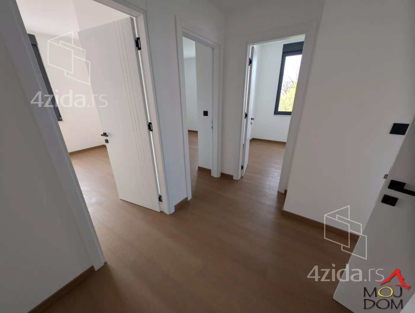 Petosoban stan | 4zida