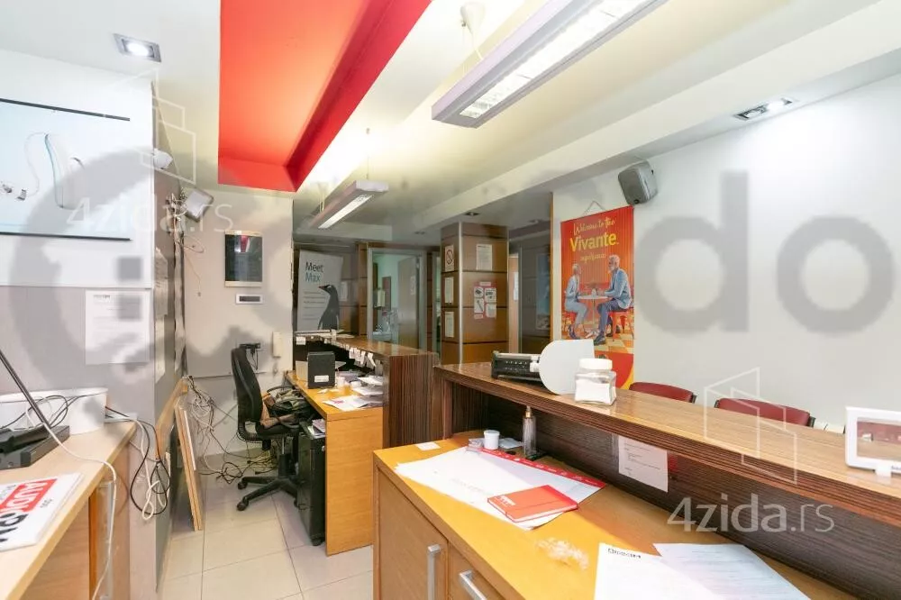 Poslovni prostor | 4zida