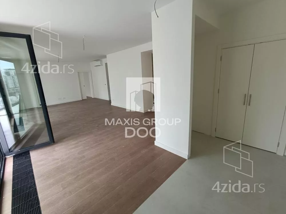 Šestosoban stan | 4zida