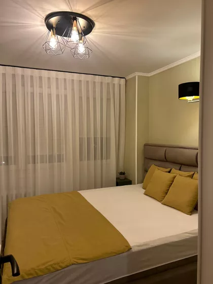 Ustanicka | 4zida.rs