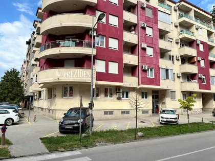 Dr Svetislava Kasapinovića 25 | 4zida.rs