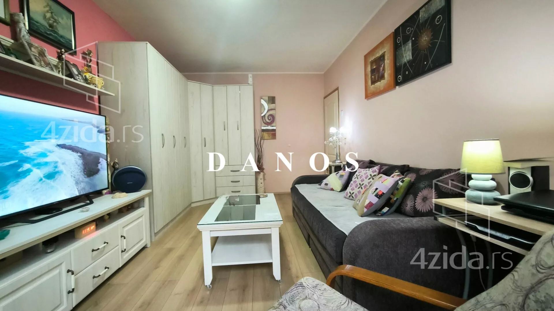 Dvoiposoban stan | 4zida