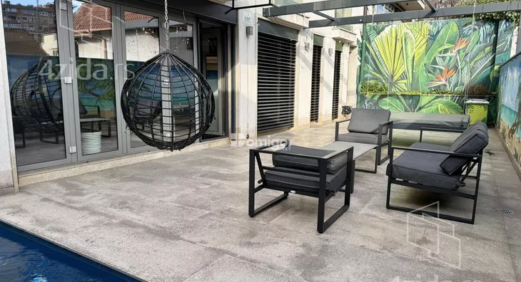 Četvoroiposoban stan | 4zida