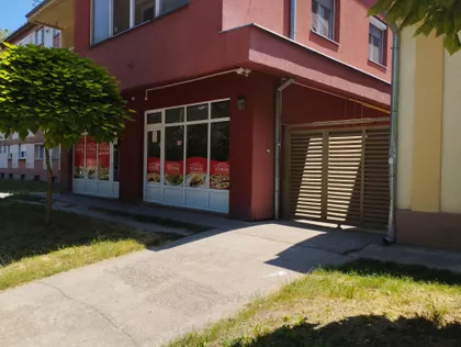 Žarka Zrenjanina 10 | 4zida.rs