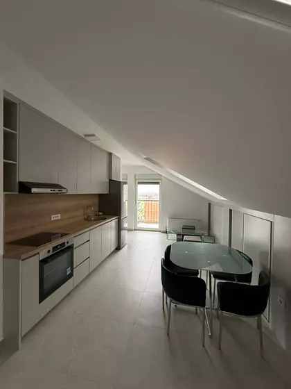 Vojvode Petra Bojovića 2A | 4zida.rs