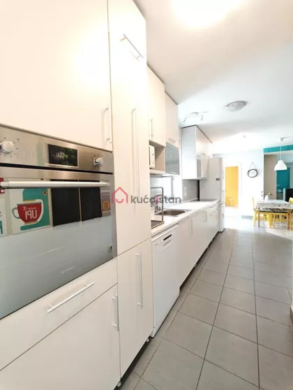 Slavujev Venac | 4zida.rs