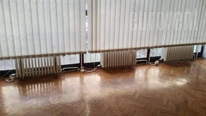 CRVENI KRST | 4zida.rs