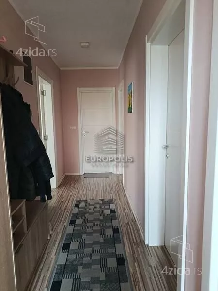 5-etažna kuća | 4zida