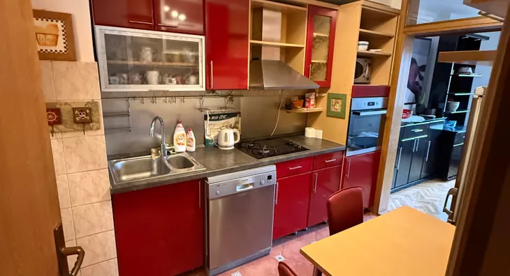 Četvoroiposoban stan | 4zida