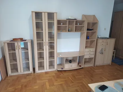 Vuka Karadžića 1 | 4zida.rs