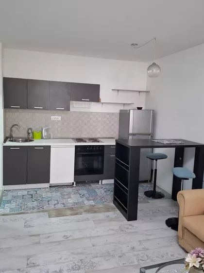 Bulevar Nemanjića 84 | 4zida.rs