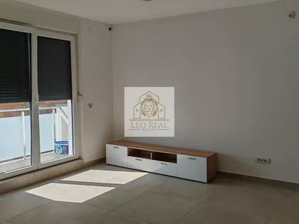 Nova Pazova | 4zida.rs