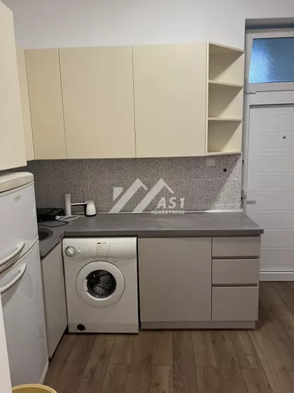 Poštanska | 4zida.rs