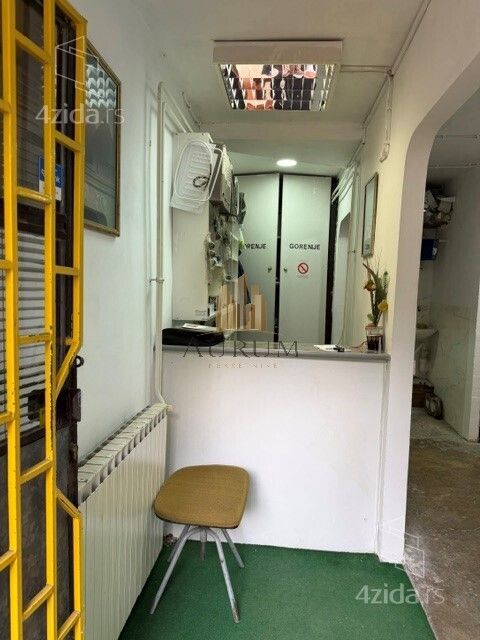 Lokal za izdavanje, Stevana Brakusa, 280€, 23m² — fotografija
