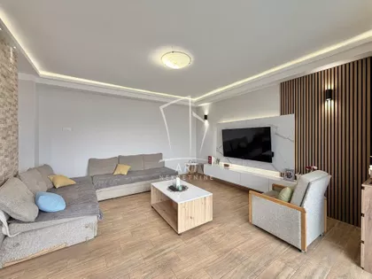 Majora Omera Mehića | 4zida.rs