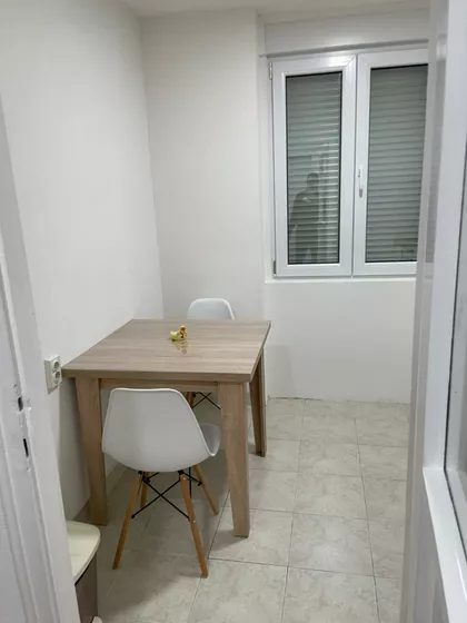 Rentgenova | 4zida.rs