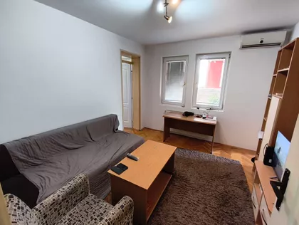 Marije Bursać 8 | 4zida.rs