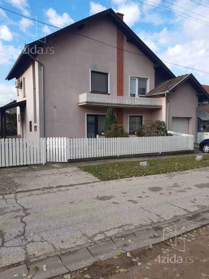 2-etažna kuća | 4zida