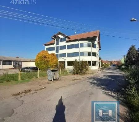 Poslovni prostor | 4zida