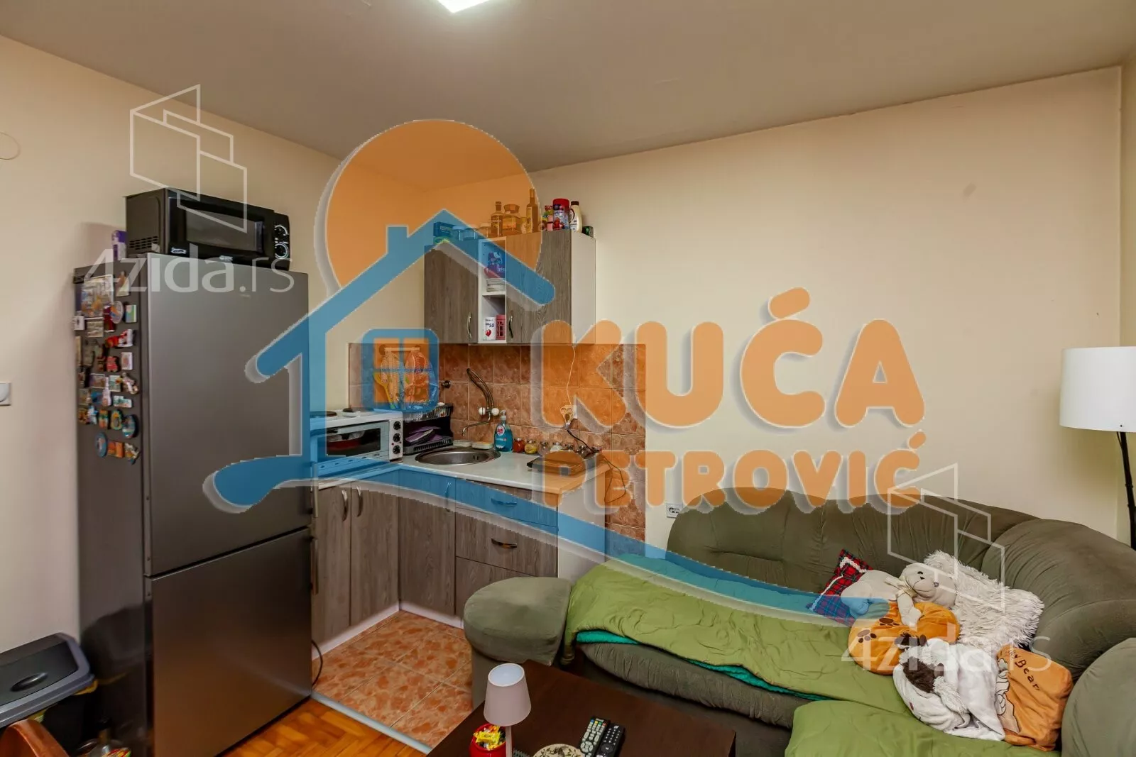 Jednoiposoban stan | 4zida