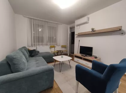 Valentina Vodnika | 4zida.rs