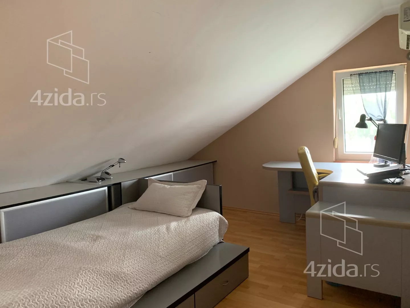 3-etažna kuća | 4zida