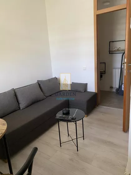 Dušana Radovića | 4zida.rs