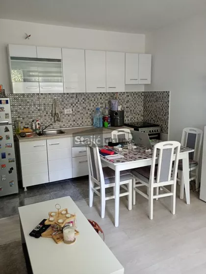 Salvadora Aljendea | 4zida.rs