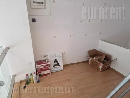 CENTAR | 4zida.rs