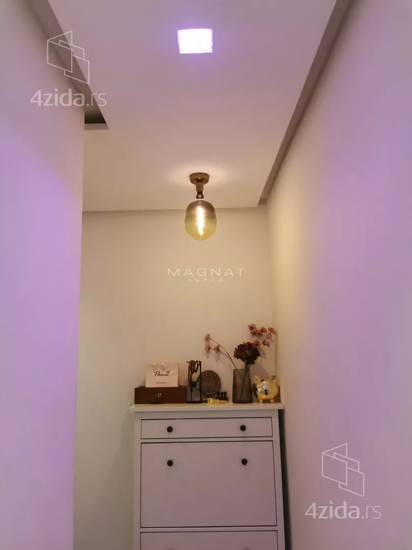 Četvoroiposoban stan | 4zida