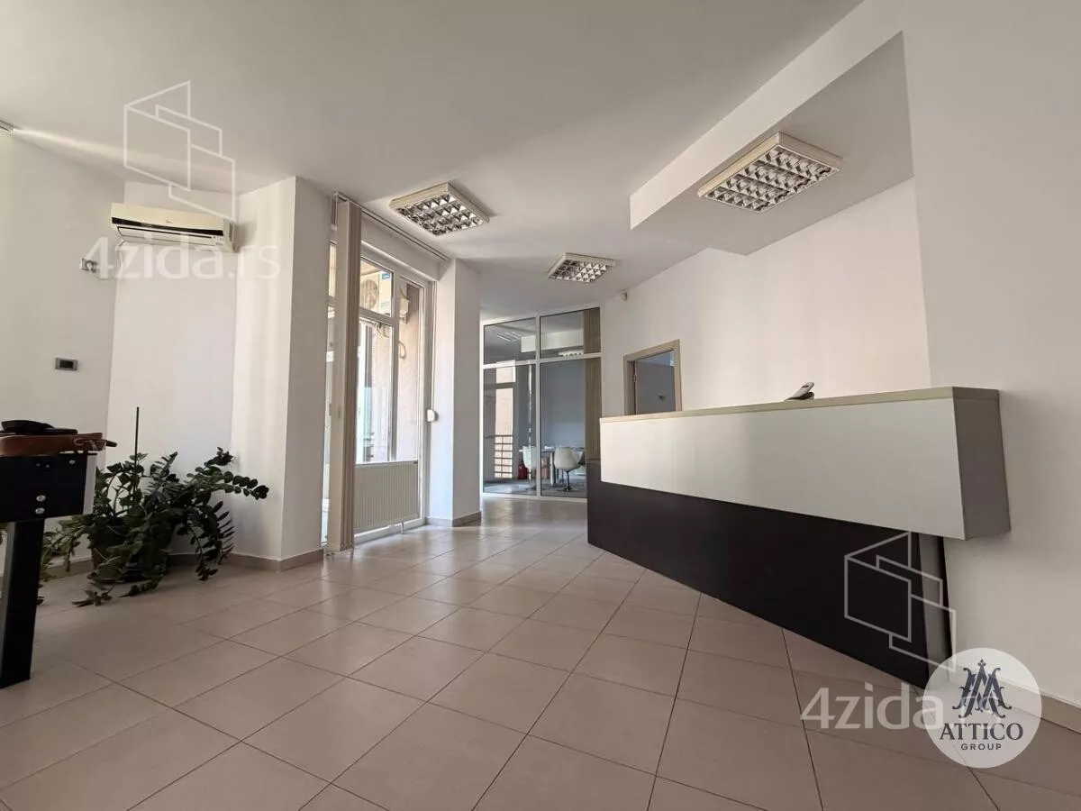 Poslovni prostor | 4zida