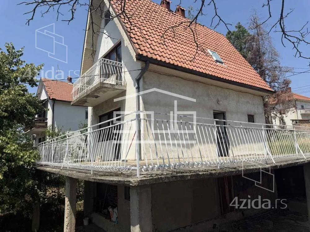 Kuća | 4zida