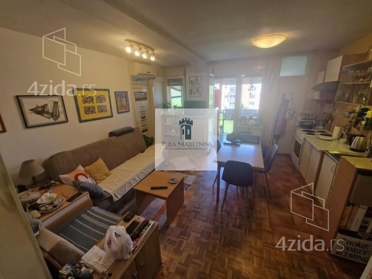 Troiposoban stan | 4zida