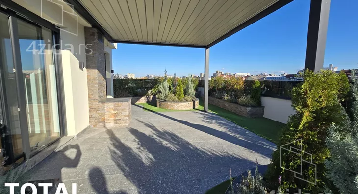 Šestosoban stan | 4zida