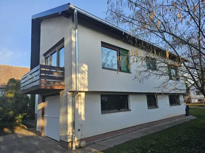 Mali Radanovac | 4zida.rs