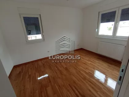 Surčin | 4zida.rs