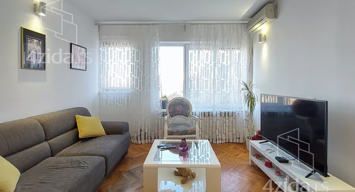 Šestosoban stan | 4zida