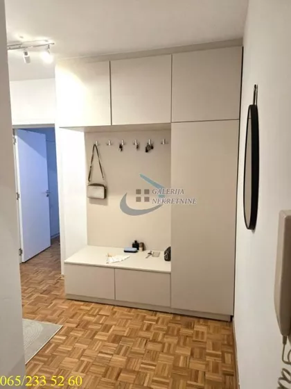 Albanske spomenice | 4zida.rs