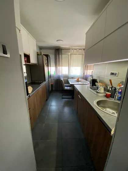 Cara Dušana Bb | 4zida.rs