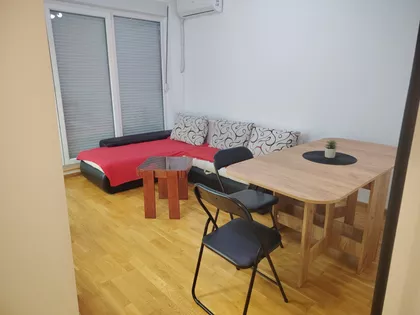 Lenke Dunđerski 13 | 4zida.rs
