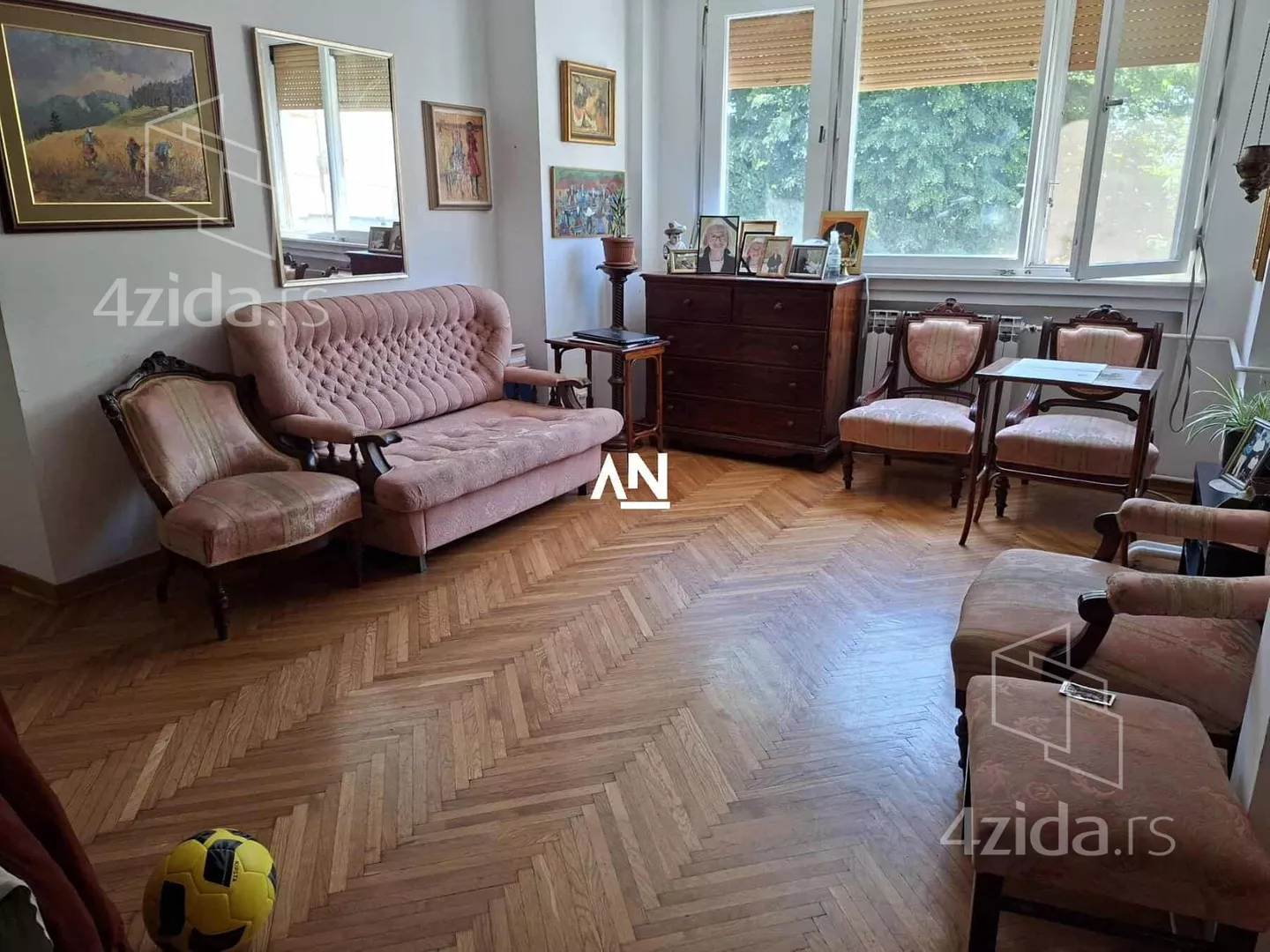 Troiposoban stan | 4zida
