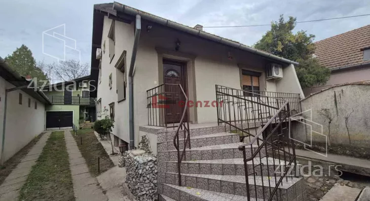 3-etažna kuća | 4zida