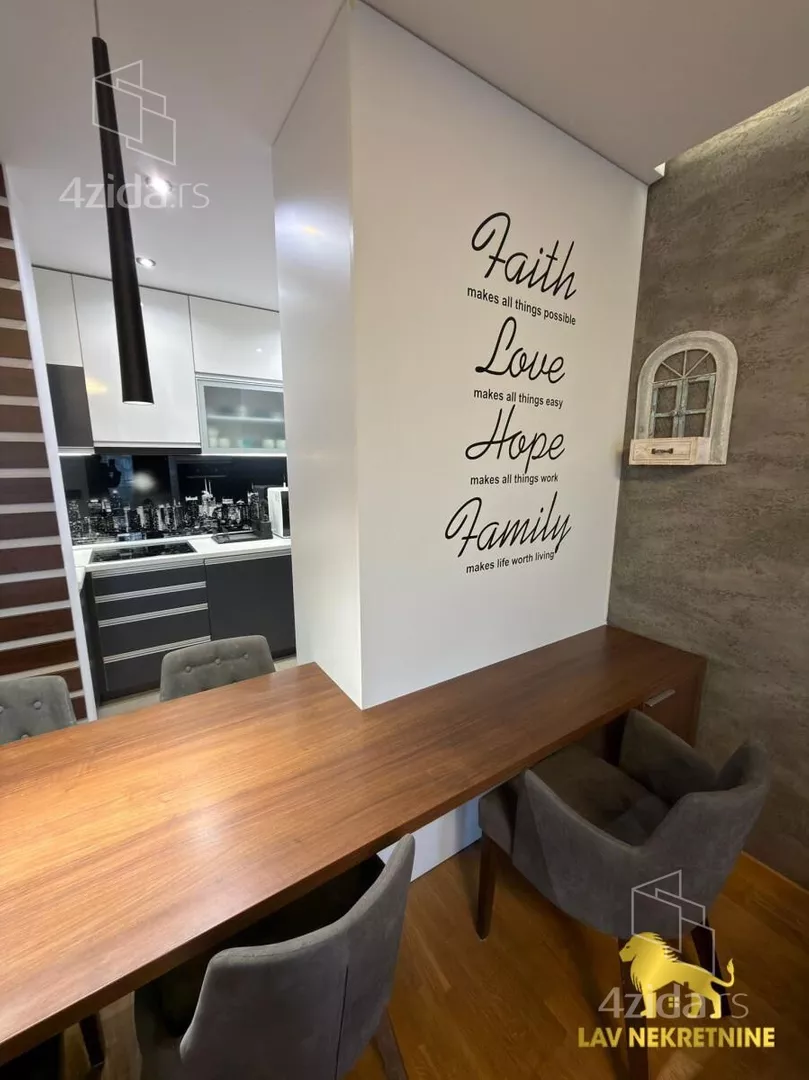 Dvoiposoban stan | 4zida