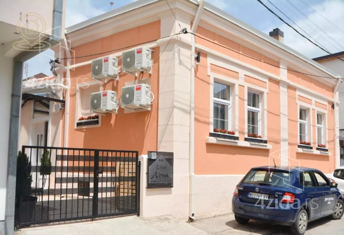 Poslovna zgrada | 4zida