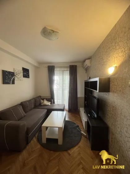 PUŠKINOVA | 4zida.rs