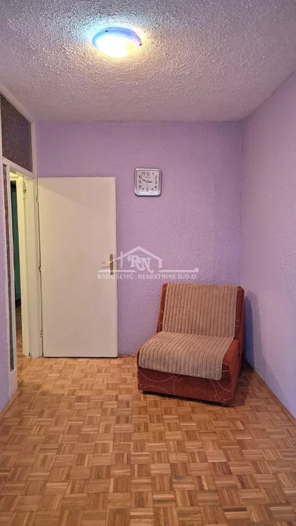 Sretena Mladenovića Mike | 4zida.rs