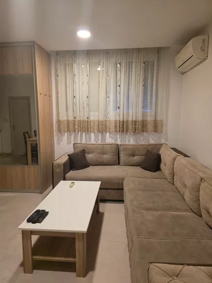 Braće Jerkovića 112V | 4zida.rs