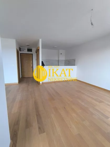 Cara Dušana | 4zida.rs